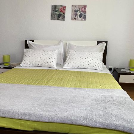 Apartment Carmen Trogir Exteriör bild