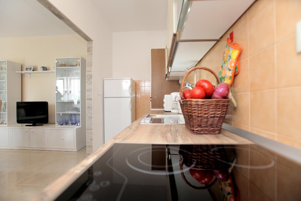 Apartment Carmen Trogir Exteriör bild